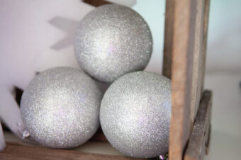 EUROPALMS Deco Ball 10cm, silver, glitter 4x